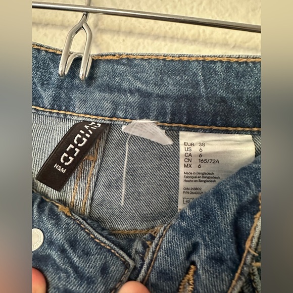 H&M Straight Jeans Size 6 - Picture 4 of 7